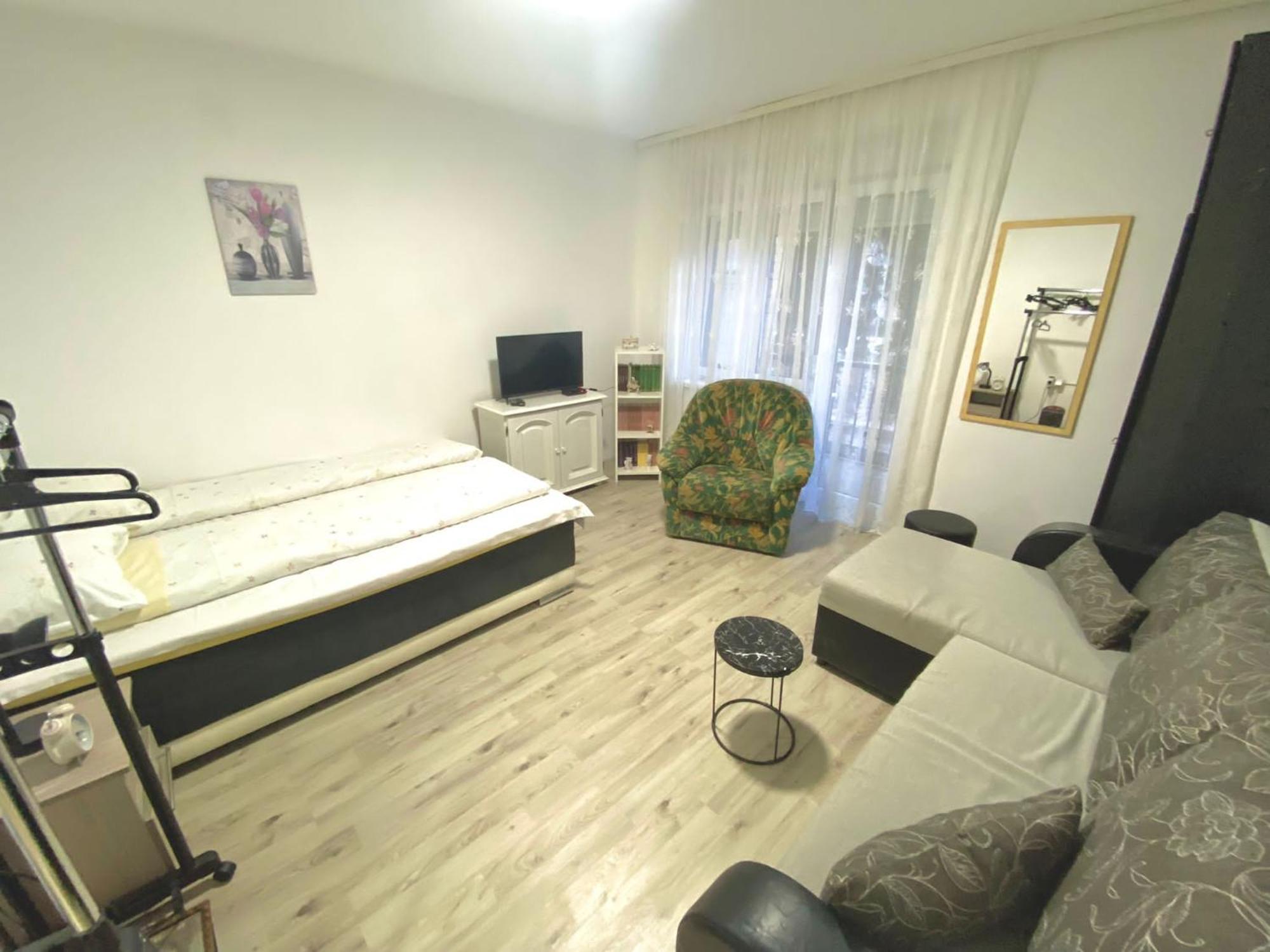 Apartman Bogdan ชาชาค ภายนอก รูปภาพ